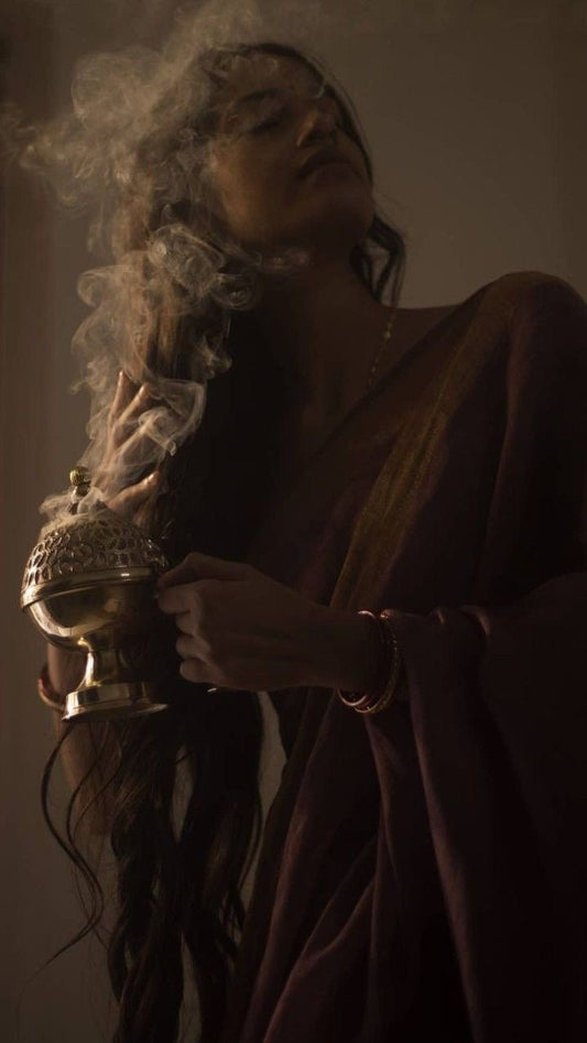 Die Magie von Oud Muattar Bakhoor: Luxusduft für dein Zuhause